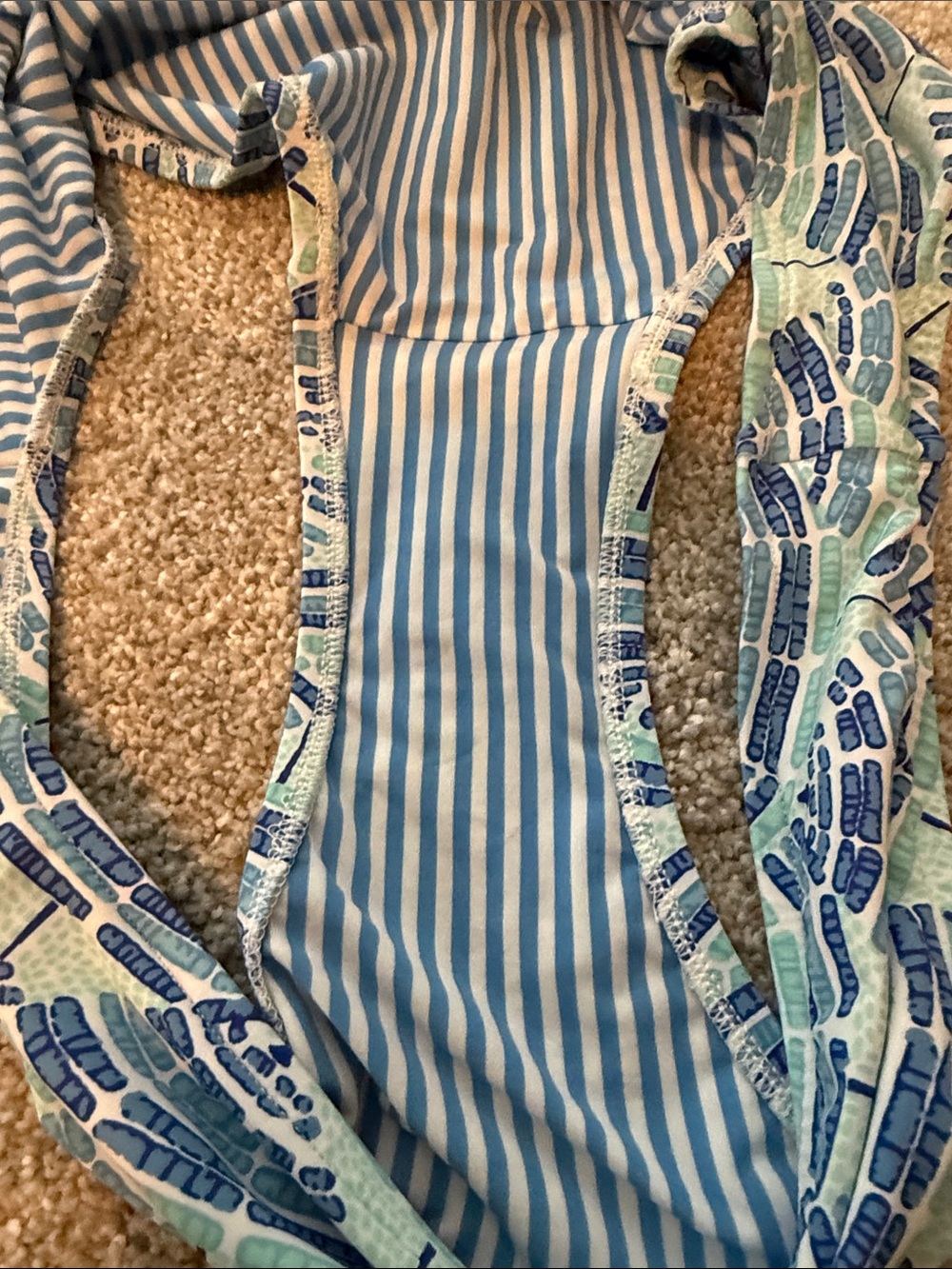 Vineyard vines swimsuit - Picture 2 of 5
